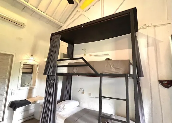 ホステル One Wave Surf House